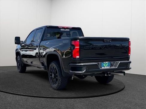 Certified 2026 Chevrolet Silverado 2500 LTZ w/ LTZ Plus Package AWD/4WD image 3