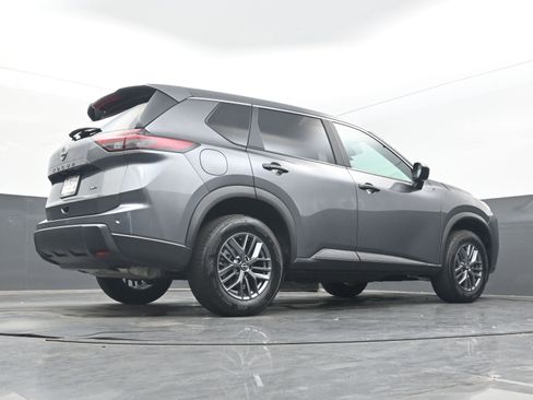 Certified 2025 Nissan Rogue S image 24