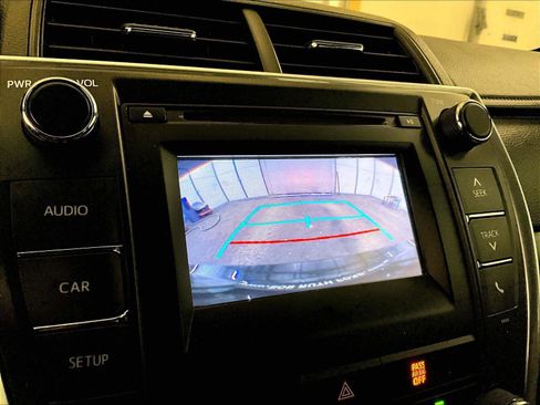 Used 2016 Toyota Camry LE FWD image 20