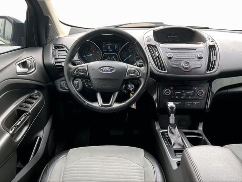 Used 2018 Ford Escape SE w/ SE Sport Appearance Package image 5