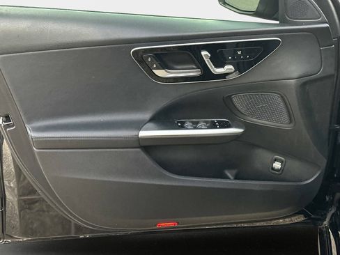 Used 2023 Mercedes-Benz C 300 Sedan image 15