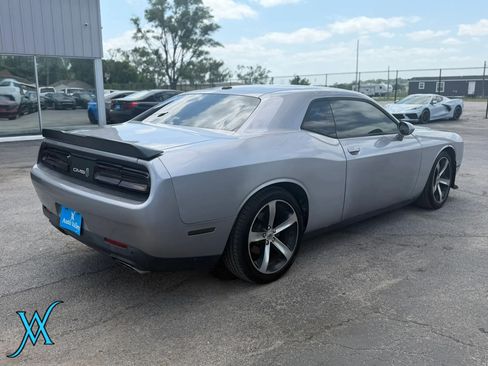 Used 2017 Dodge Challenger R/T RWD image 7