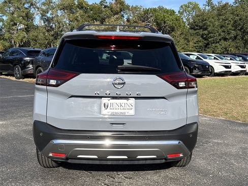 Certified 2021 Nissan Rogue Platinum image 7