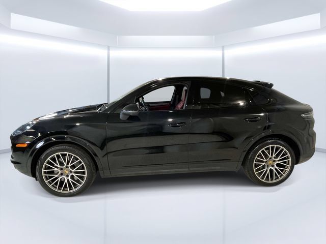 Used 2023 Porsche Cayenne S AWD/4WD image 2