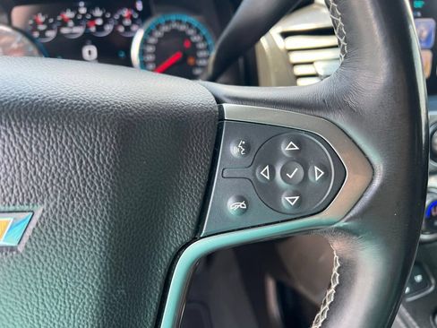 Used 2019 Chevrolet Suburban Premier w/ Premier Plus Edition AWD/4WD image 50