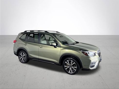 Used 2019 Subaru Forester Limited w/ Popular Package #3 AWD/4WD image 4