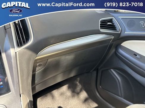 Used 2022 Ford Edge SEL w/ Convenience Package image 27