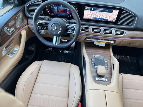 New 2026 Mercedes-Benz GLS 450 4MATIC image 29