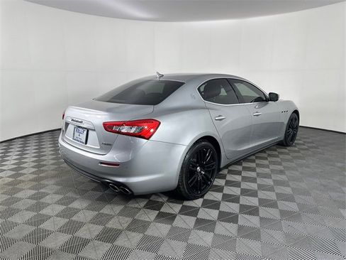 Used 2018 Maserati Ghibli image 8