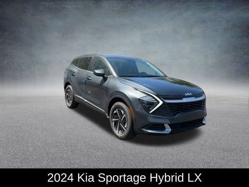 Used 2024 Kia Sportage LX image 3