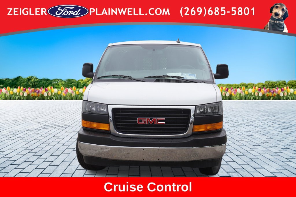 Used 2025 GMC Savana 2500 w/ Driver Convenience Package RWD image 8