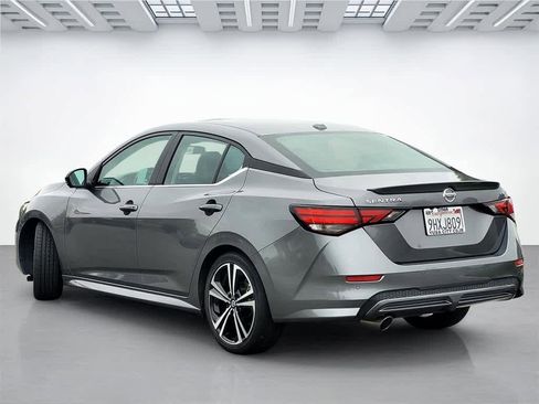 Used 2023 Nissan Sentra SR w/ SR Premium Package image 4