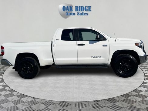 Used 2018 Toyota Tundra SR5 image 4