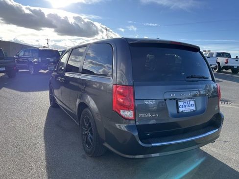 Used 2019 Dodge Grand Caravan GT image 11