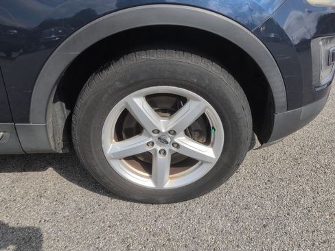 Used 2016 Ford Explorer XLT image 9