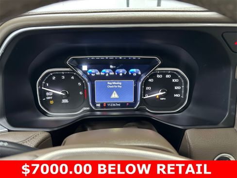 Used 2021 GMC Yukon XL Denali w/ Denali Premium Package image 32