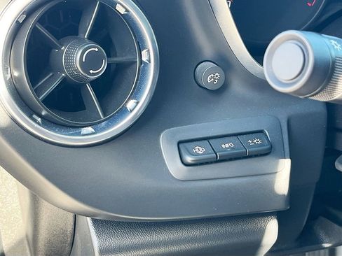 Used 2023 Chevrolet Camaro SS RWD image 10