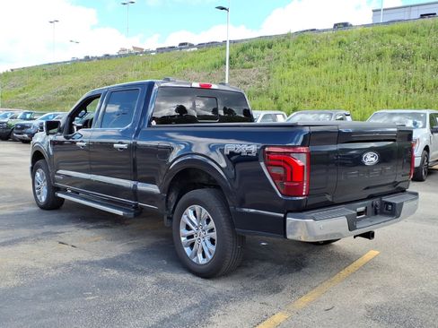 Used 2025 Ford F150 Lariat w/ Equipment Group 502A High AWD/4WD image 4