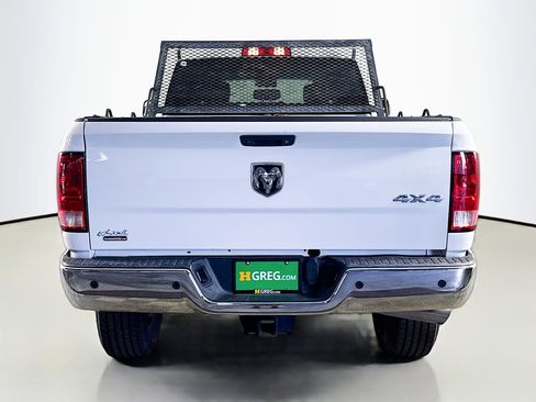 Used 2018 RAM 2500 Tradesman w/ Chrome Appearance Group image 8