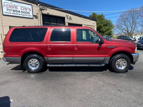 Used 2002 Ford Excursion XLT RWD image 2