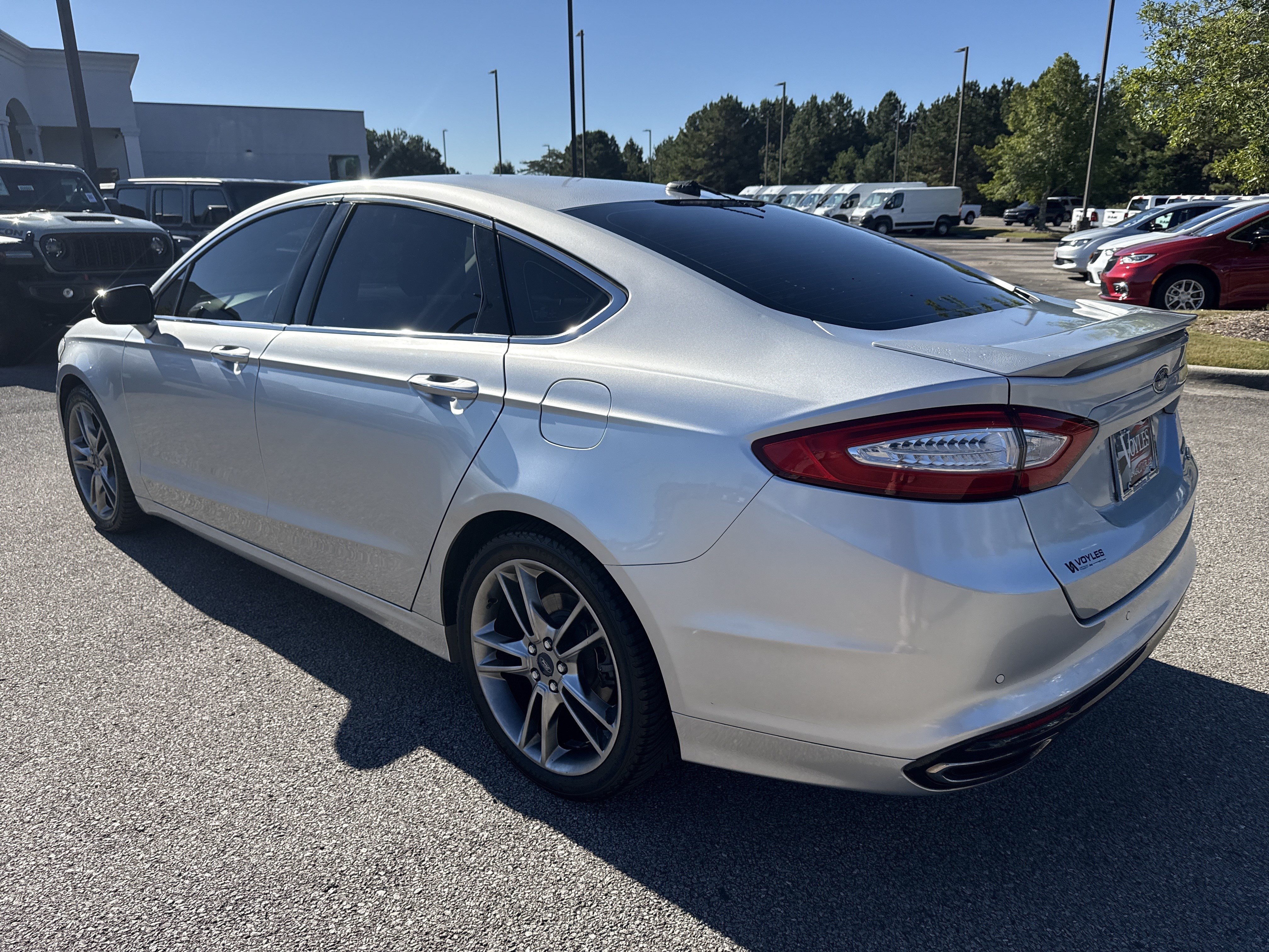 Used 2013 Ford Fusion Titanium FWD image 5