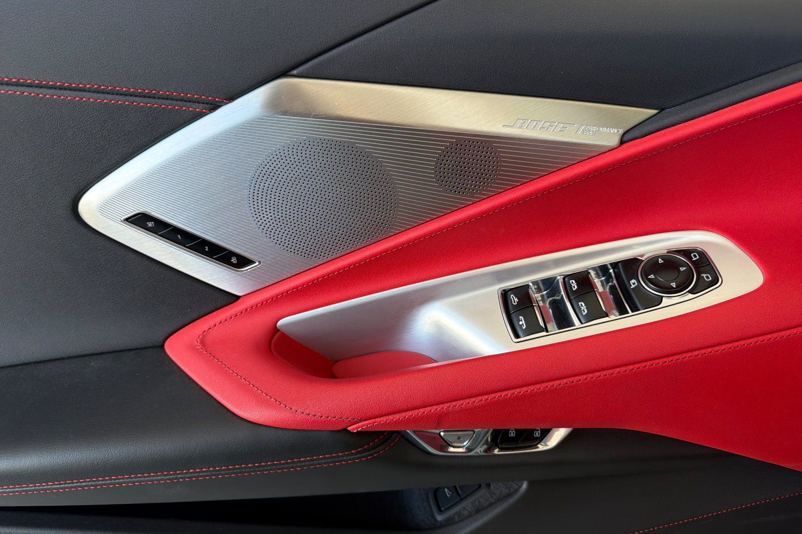 Used 2022 Chevrolet Corvette Stingray Preferred Conv w/ Z51 Performance Package RWD image 12