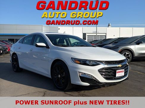 Used 2024 Chevrolet Malibu LT image 1
