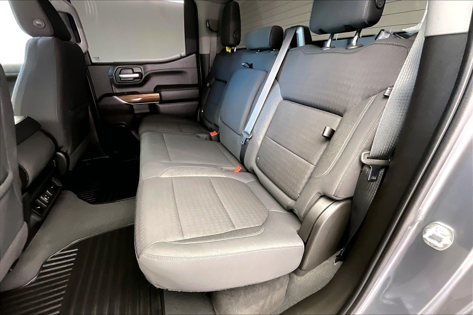 Used 2021 Chevrolet Silverado 1500 RST RWD image 19
