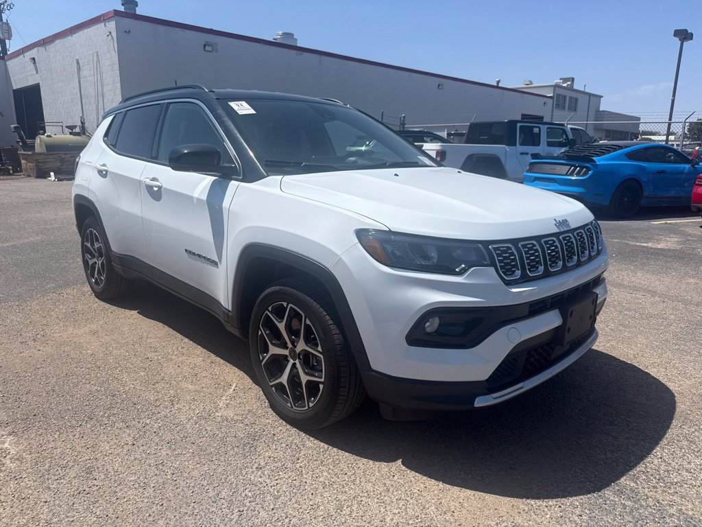 Used 2025 Jeep Compass Limited AWD/4WD image 1