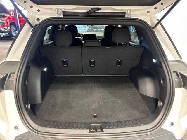 Used 2025 Chevrolet Equinox LT AWD/4WD image 30