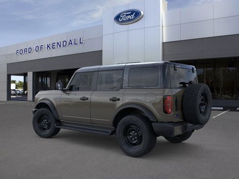 New 2026 Ford Bronco Outer Banks image 4