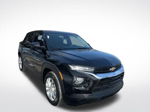 Used 2023 Chevrolet TrailBlazer LS image 4
