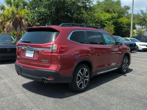Used 2025 Subaru Ascent Limited w/ Popular Package #2 AWD/4WD image 5