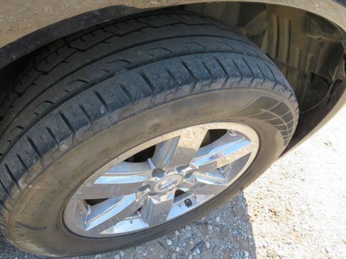 Used 2011 Nissan Armada Platinum image 35