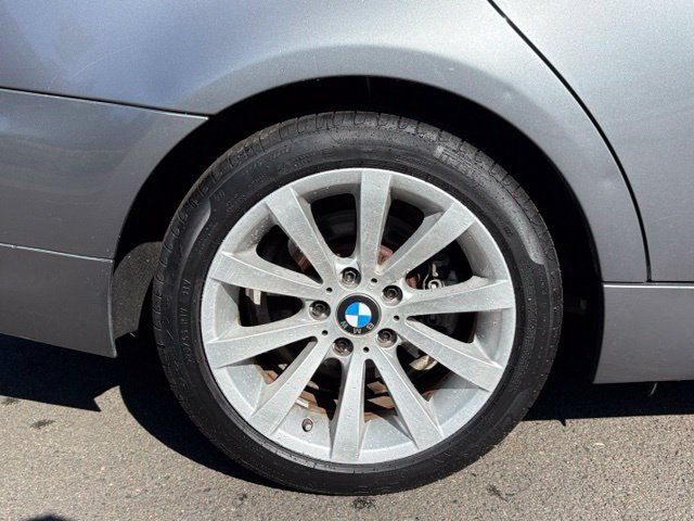 Used 2011 BMW 328i xDrive Sedan AWD/4WD image 9