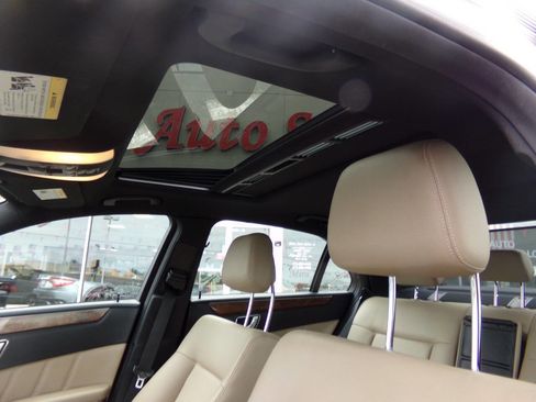 Used 2013 Mercedes-Benz E 350 BlueTEC Sedan image 10