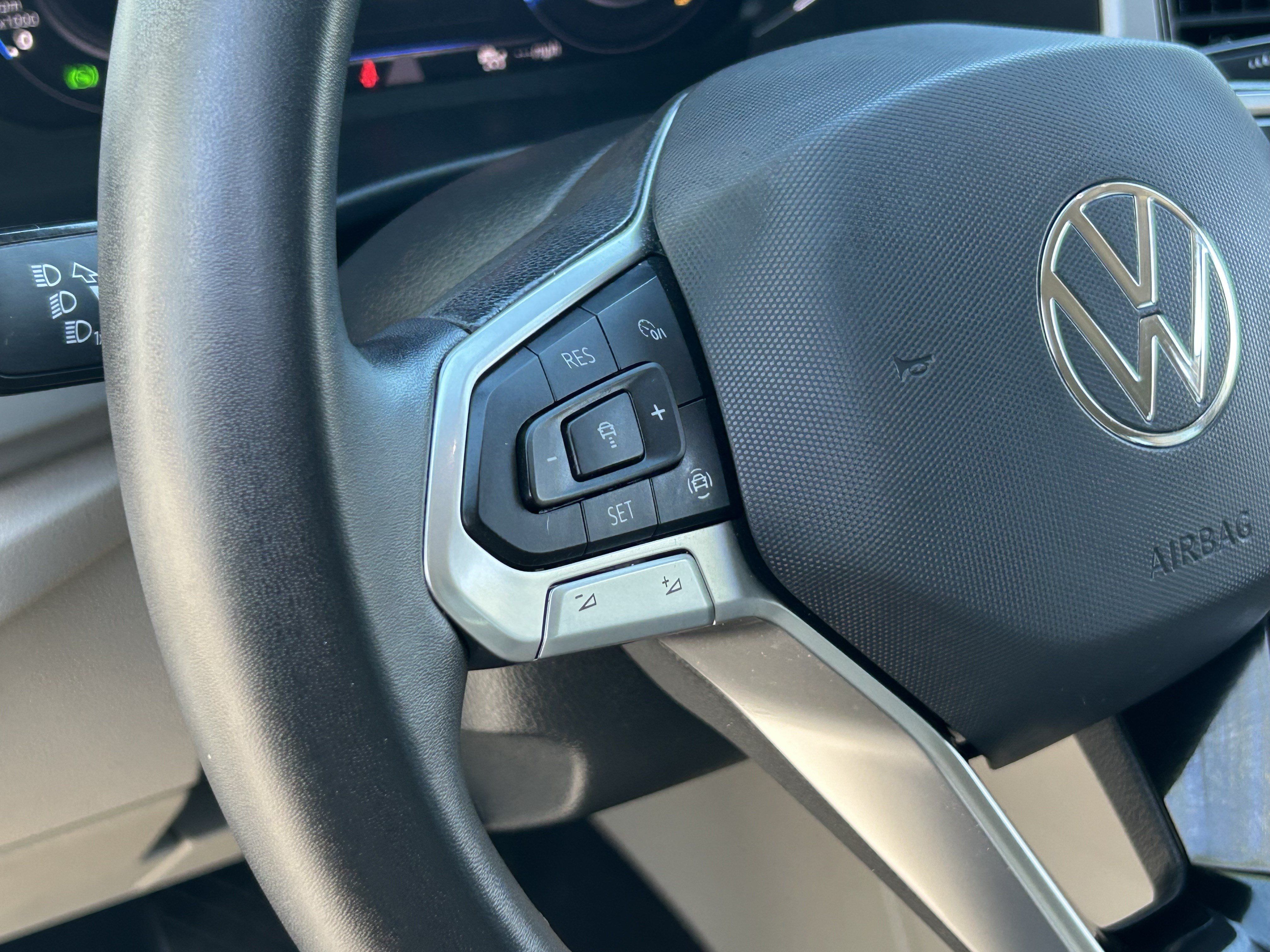 Used 2023 Volkswagen Atlas SE FWD image 29