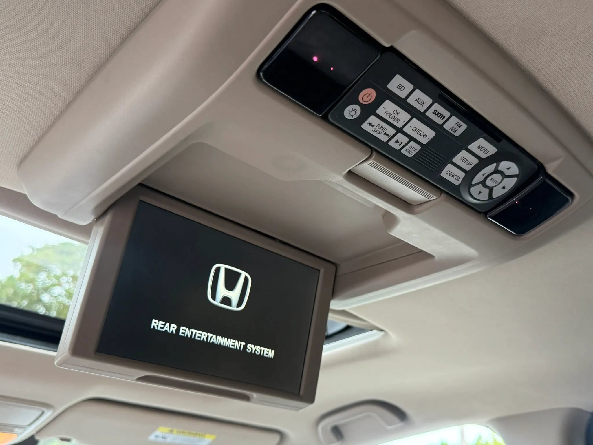 Used 2016 Honda Pilot Touring image 28