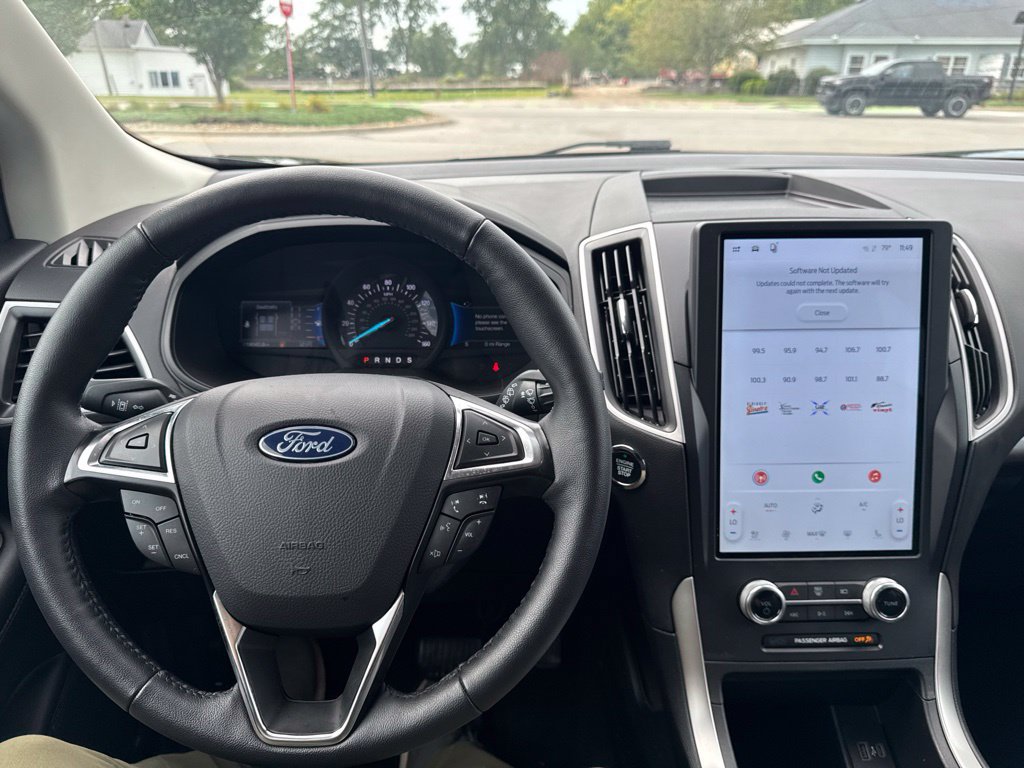 Certified 2024 Ford Edge SEL w/ Convenience Package AWD/4WD image 5