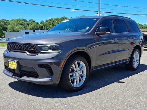 Used 2024 Dodge Durango GT AWD/4WD image 3