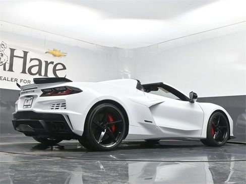 New 2026 Chevrolet Corvette E-Ray w/ Stealth Interior Trim Package image 12
