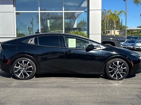 Certified 2023 Toyota Prius Prime Premium image 4