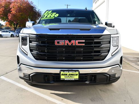 Used 2026 GMC Sierra 1500 Pro w/ Pro Value Package image 4