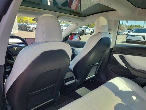 Used 2020 Tesla Model 3 Performance image 7