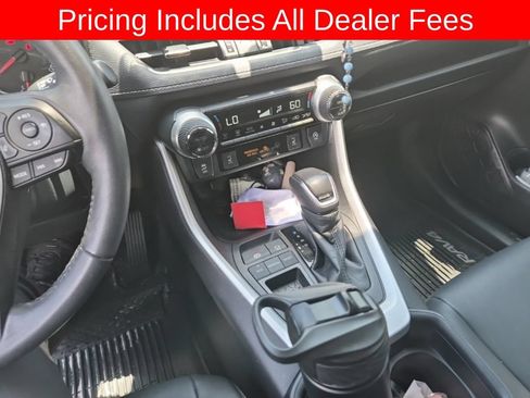 Used 2021 Toyota RAV4 XLE Premium FWD image 6