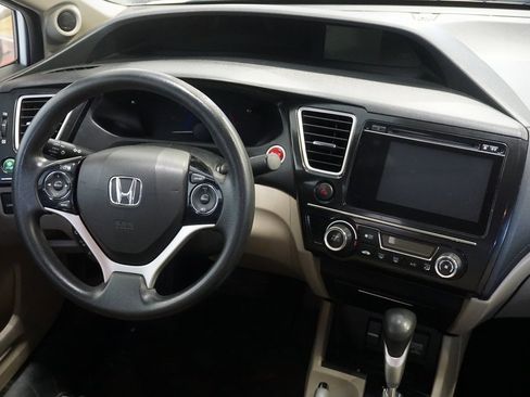 Used 2014 Honda Civic Hybrid Sedan image 24