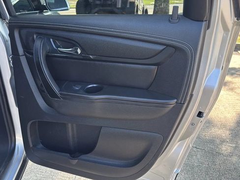 Used 2016 Chevrolet Traverse LT FWD image 21