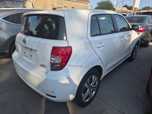 Used 2010 Scion xD image 4