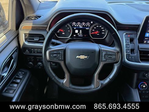 Used 2021 Chevrolet Suburban High Country w/ Premium Package image 18