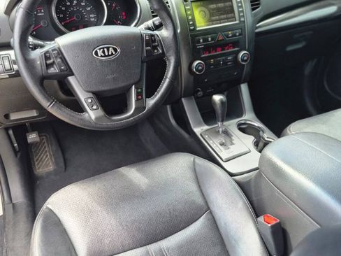 Used 2011 Kia Sorento EX w/ Premium Pkg AWD/4WD image 15
